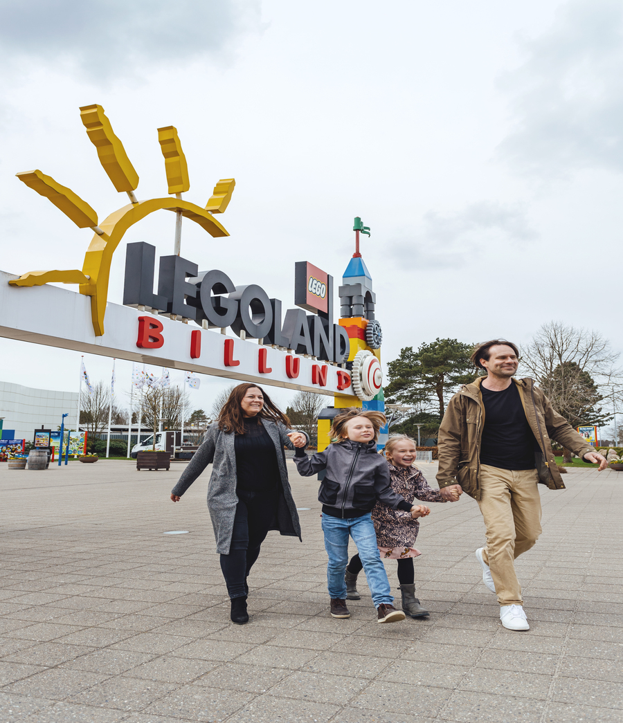 Ziua 1: Bucuresti – Billund (26 octombrie) - Legoland Billund- Odense- Copenhaga- octombrie 2026